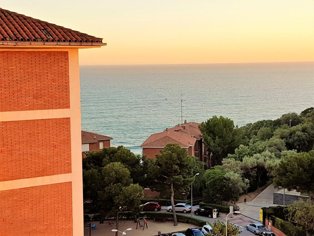 Helena Seaview & Beach-Apartment Montgat Buitenkant foto