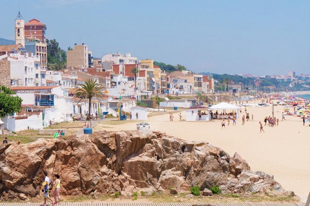 Helena Seaview & Beach-Apartment Montgat Buitenkant foto