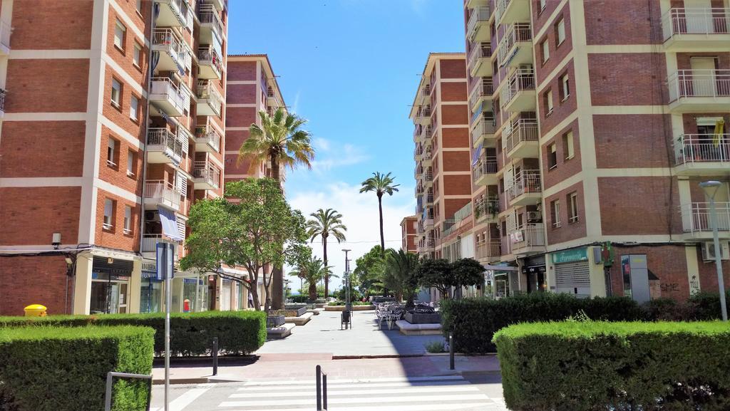 Helena Seaview & Beach-Apartment Montgat Buitenkant foto