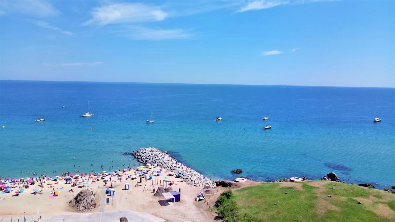 Helena Seaview & Beach-Apartment Montgat Buitenkant foto