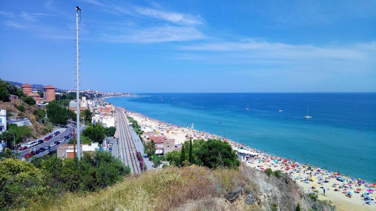 Helena Seaview & Beach-Apartment Montgat Buitenkant foto