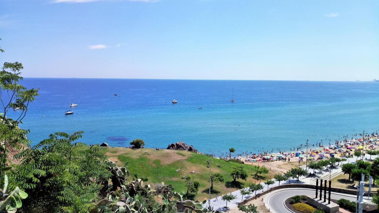 Helena Seaview & Beach-Apartment Montgat Buitenkant foto